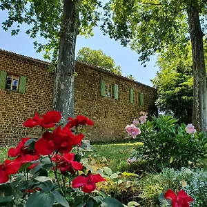 chateau-labistoul.midi-pyreneeshotels.com/